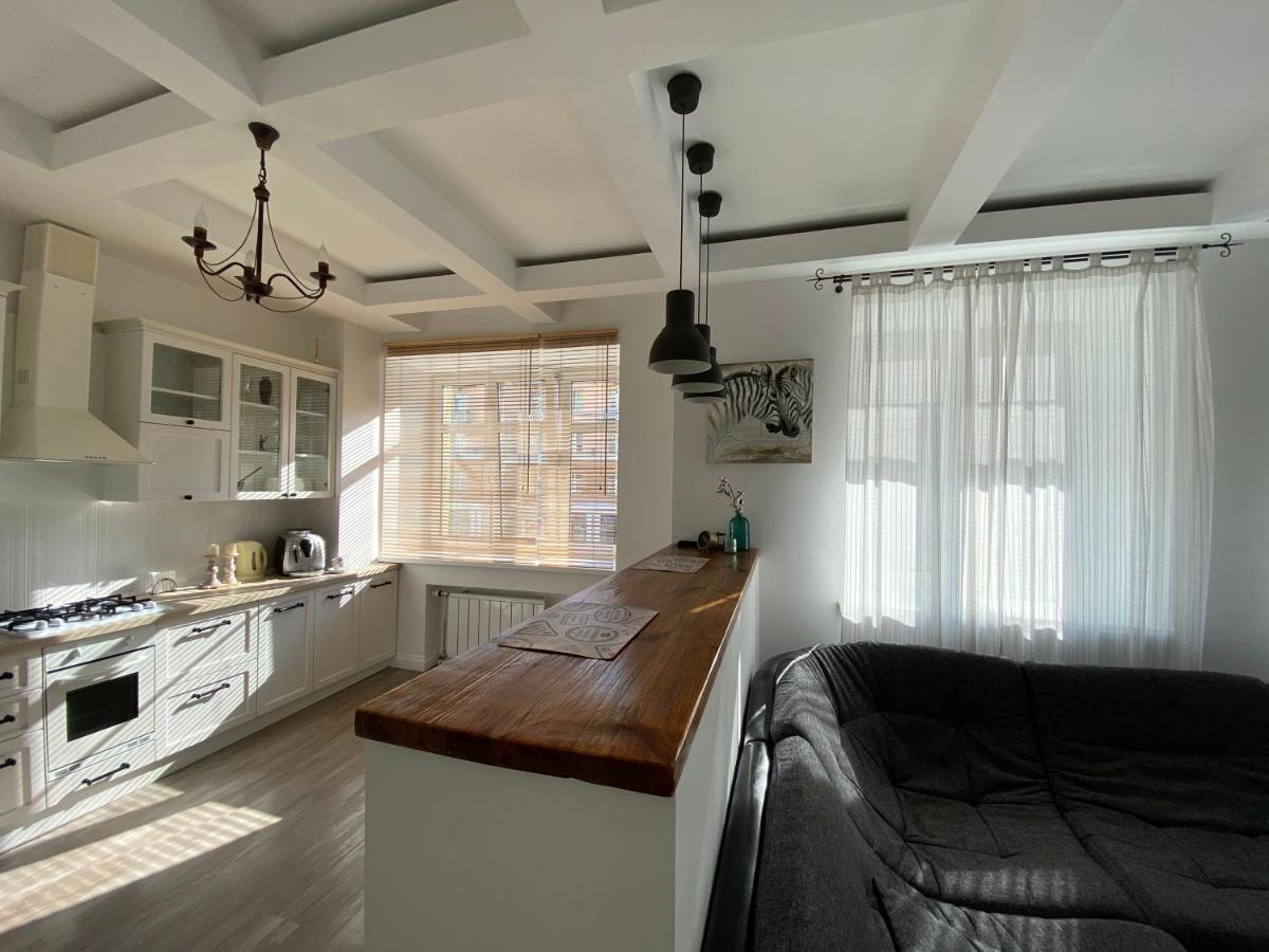 Bright Apartment Gomel Eksteriør billede