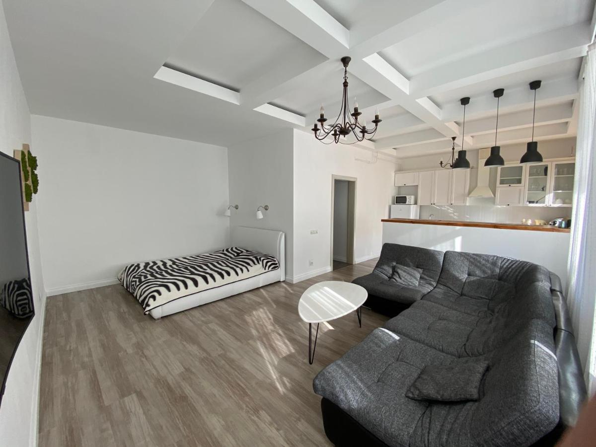 Bright Apartment Gomel Eksteriør billede